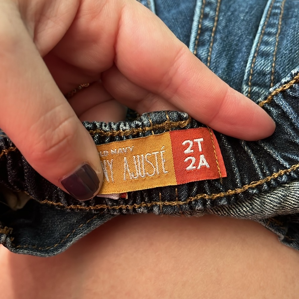 5 pc bundle- 24mo/2t clothes!! - Picture 3 of 11
